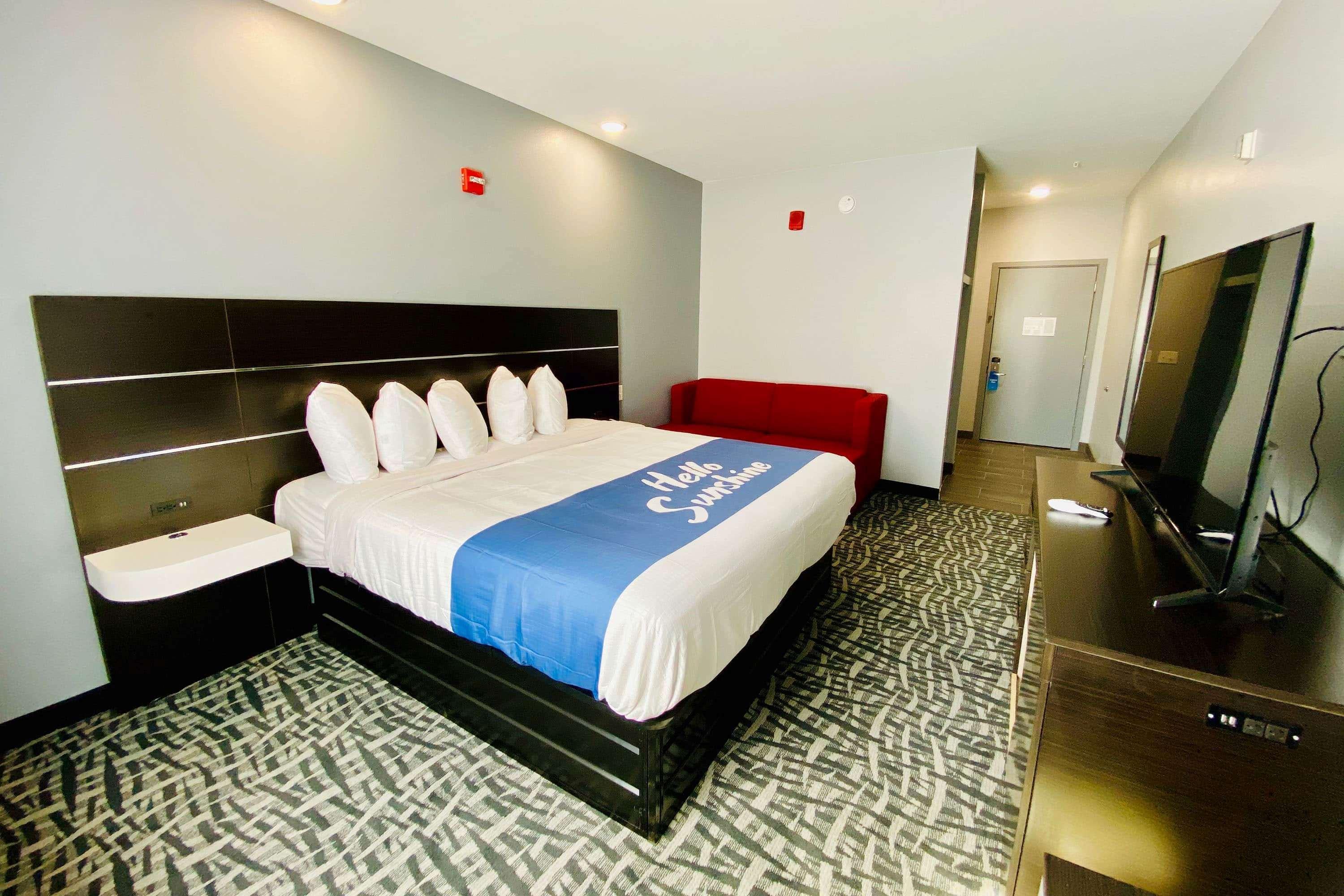 Days Inn & Suites By Wyndham Horn Lake - Memphis Graceland מראה חיצוני תמונה