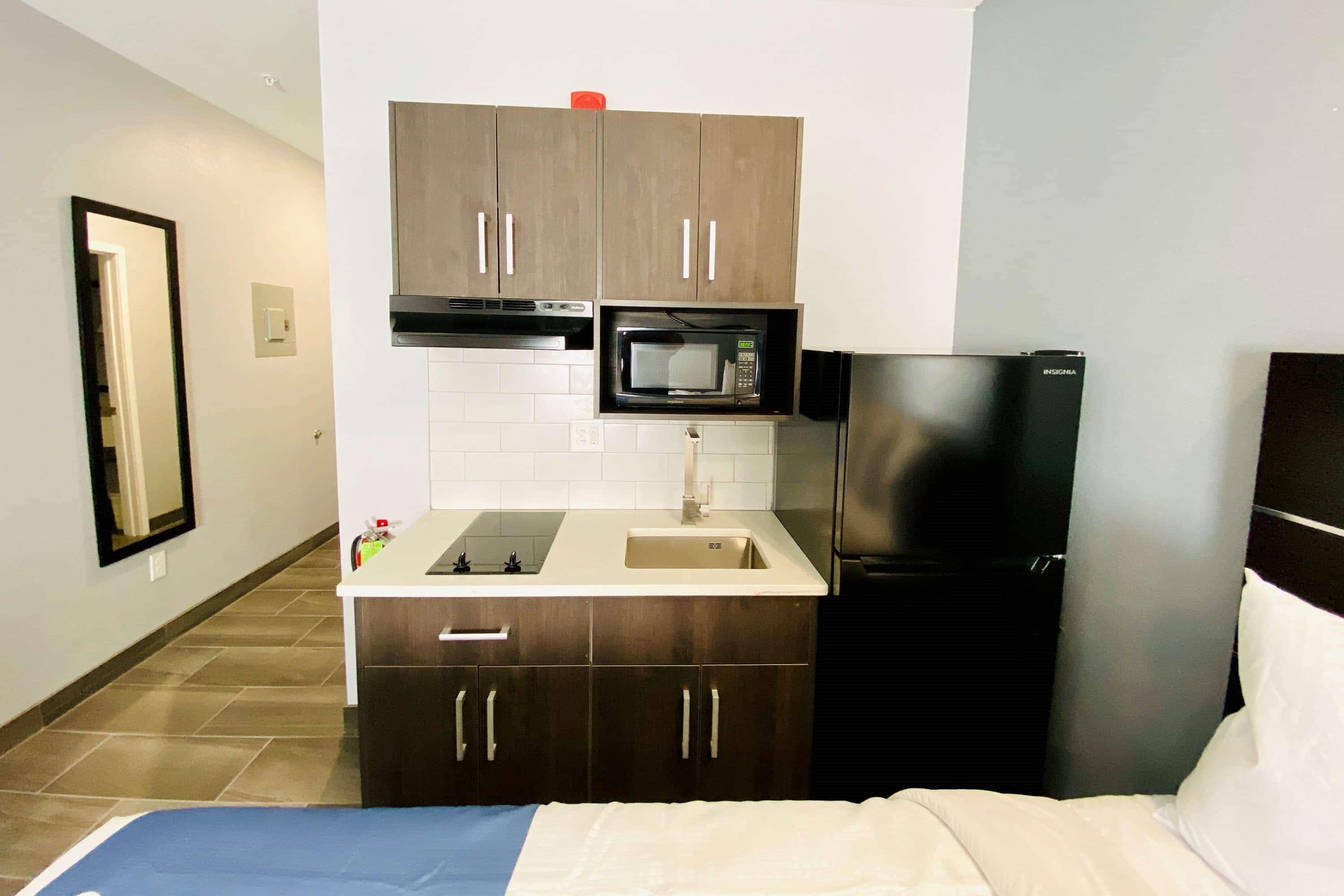Days Inn & Suites By Wyndham Horn Lake - Memphis Graceland מראה חיצוני תמונה
