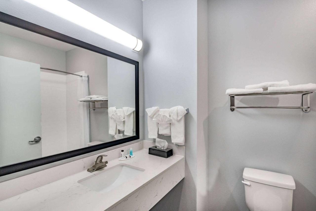 Days Inn & Suites By Wyndham Horn Lake - Memphis Graceland מראה חיצוני תמונה