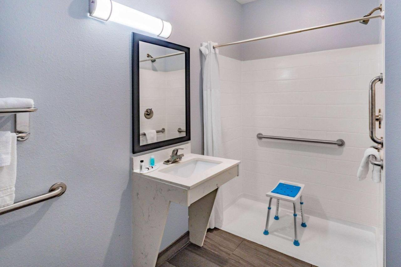 Days Inn & Suites By Wyndham Horn Lake - Memphis Graceland מראה חיצוני תמונה